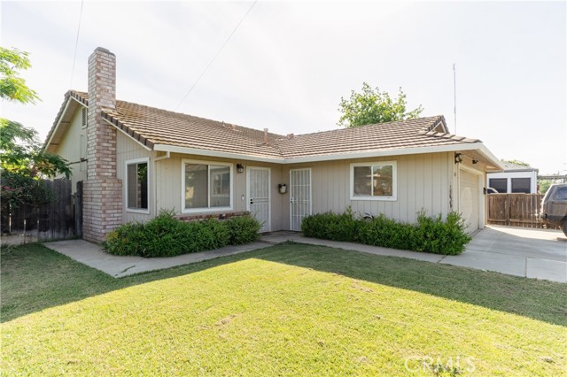 Detail Gallery Image 2 of 66 For 1070 E 23rd St, Merced,  CA 95340 - 3 Beds | 2 Baths