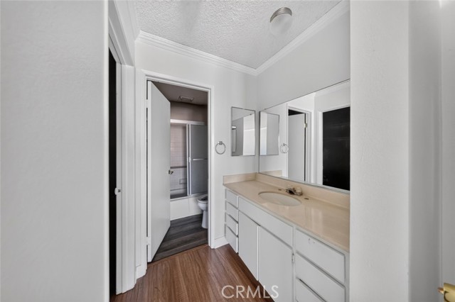 333 Burchett Street, 206 photo 30