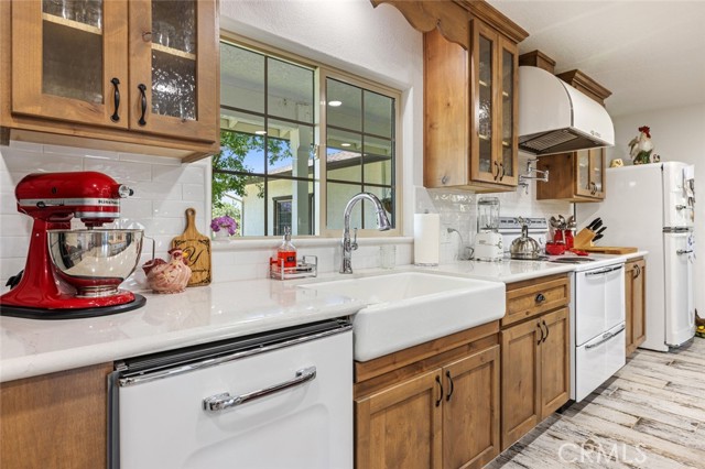 4742 Crow Road, Oakdale CA: https://media.crmls.org/medias/271888ae-9ffc-4e0d-ae8c-f0402beb4605.jpg