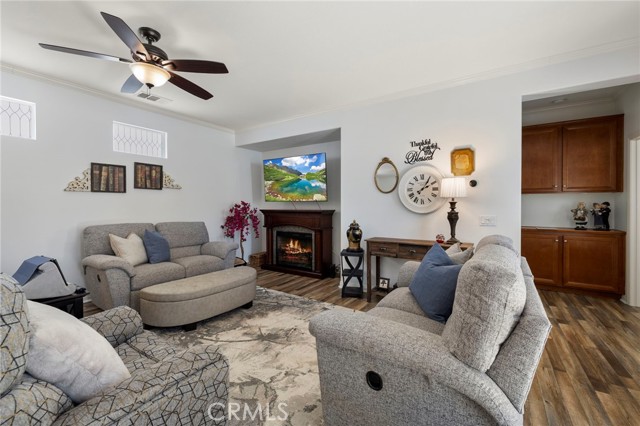 Detail Gallery Image 3 of 62 For 126 Thistle Creek, Beaumont,  CA 92223 - 2 Beds | 2 Baths