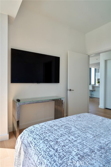 1200 Figueroa, Los Angeles CA: https://media.crmls.org/medias/27196f43-408a-4693-8ac9-4a36fe5f6fc9.jpg