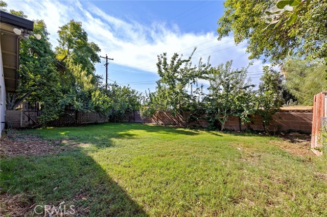 Detail Gallery Image 45 of 49 For 3010 Elmwood Ave, Bakersfield,  CA 93305 - 4 Beds | 2 Baths