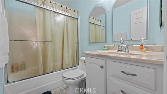 Detail Gallery Image 19 of 39 For 2208 Coachman Cir, Corona,  CA 92881 - 5 Beds | 3 Baths