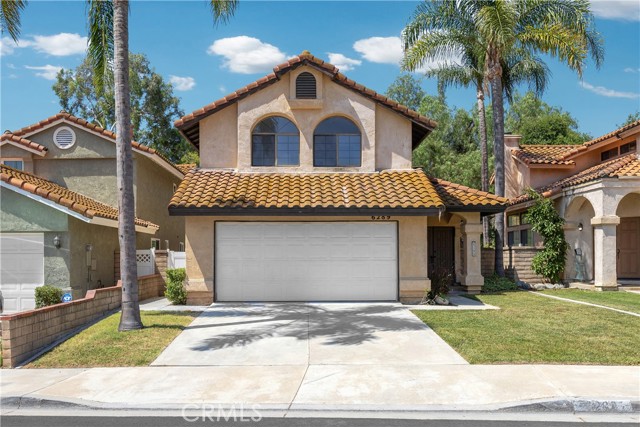 6289 Sunny Meadow Lane, Chino Hills CA: https://media.crmls.org/medias/271a8a6b-6b1c-4f4c-8ab8-4e63e265ffac.jpg