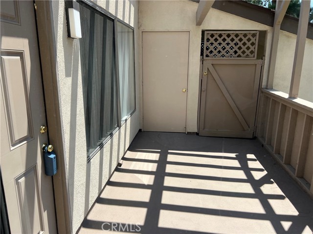1350 F Cabrillo Park Drive, Santa Ana CA: https://media.crmls.org/medias/271c8b03-bf92-4f55-806b-d6b66f864cb1.jpg