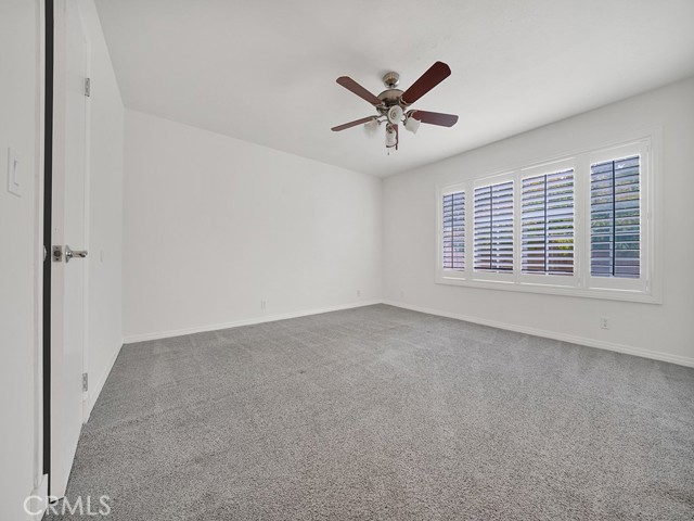 21222 Banff Lane, Huntington Beach CA: https://media.crmls.org/medias/271d40e0-d14e-4f25-a810-e9f8c18c8986.jpg