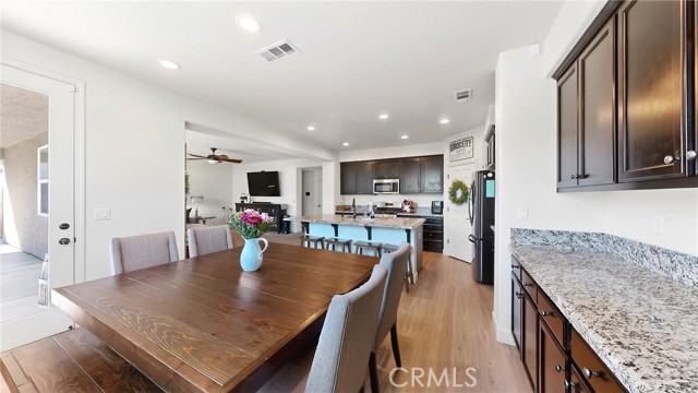 Detail Gallery Image 17 of 60 For 1164 Barcelona, Livingston,  CA 95334 - 4 Beds | 4 Baths