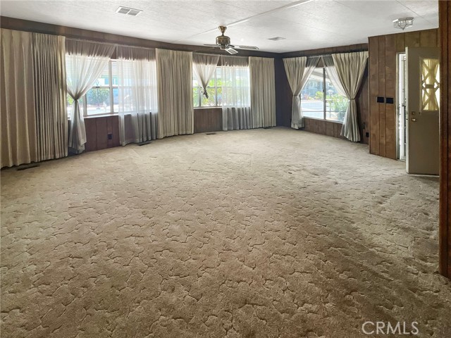 3500 Buchanan Street, Riverside CA: https://media.crmls.org/medias/271eb67c-d813-4608-974f-81edb5ac9a14.jpg