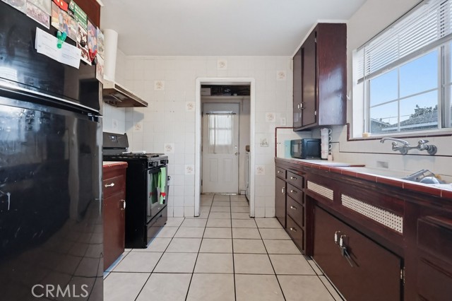 4322 W 105th Street, Inglewood CA: https://media.crmls.org/medias/271f2fda-e009-44b9-9ed1-35844dc67c2a.jpg
