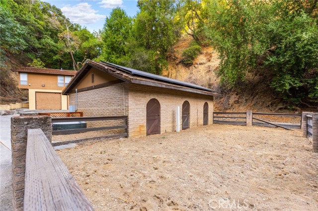 Detail Gallery Image 49 of 51 For 37455 Palomares Rd, Castro Valley,  CA 94552 - 5 Beds | 5 Baths