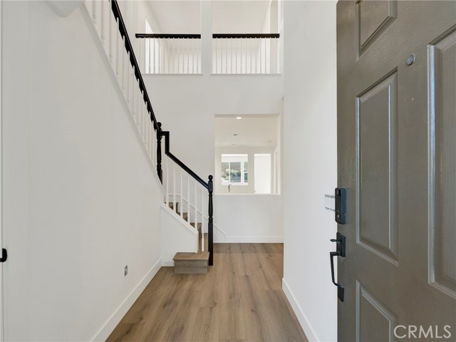 Detail Gallery Image 6 of 29 For 28374 Stansfield Ln, Saugus,  CA 91350 - 3 Beds | 3 Baths