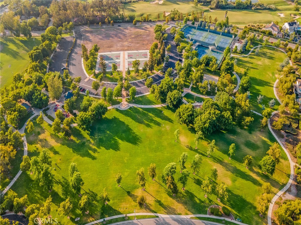 https://media.crmls.org/medias/271fd78a-b545-420b-9f09-45312fd9a795.jpg?preset=X-Large