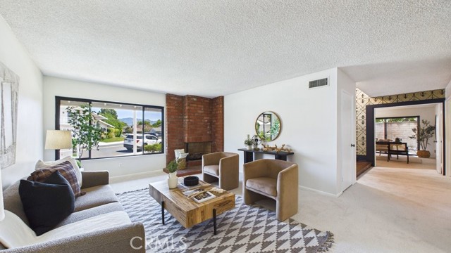 Detail Gallery Image 19 of 45 For 24187 Avenida Crescenta, Valencia,  CA 91355 - 5 Beds | 3 Baths