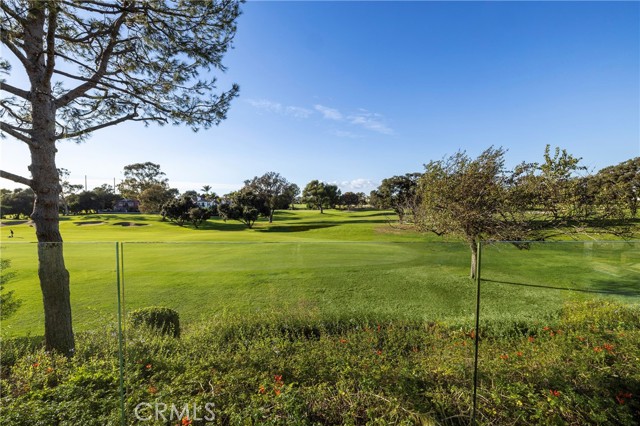 Detail Gallery Image 29 of 32 For 19531 Peninsula, Huntington Beach,  CA 92648 - 4 Beds | 3/1 Baths