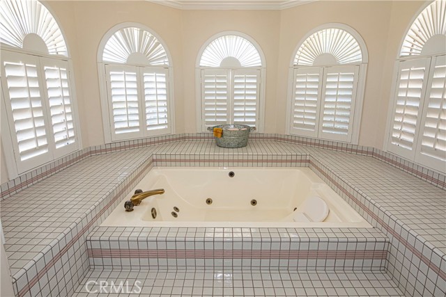 31150 Mariposa Place, Temecula CA: https://media.crmls.org/medias/2720c4c4-5285-4ef2-a15e-dc8c676afa68.jpg