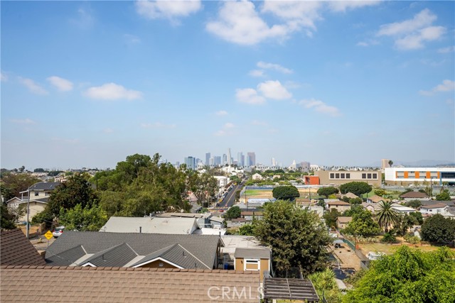 Detail Gallery Image 5 of 18 For 2809 E 6th St, Los Angeles,  CA 90023 - 5 Beds | 5 Baths