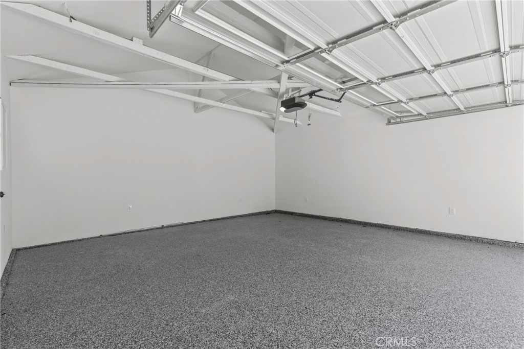 MLS #OC25080580 img 27