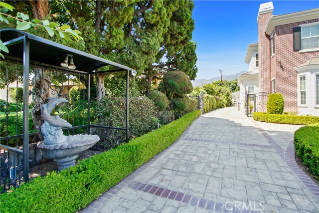 1117 Encanto Drive, Arcadia CA: https://media.crmls.org/medias/2724434a-d95c-4076-a579-fab950a9f6df.jpg