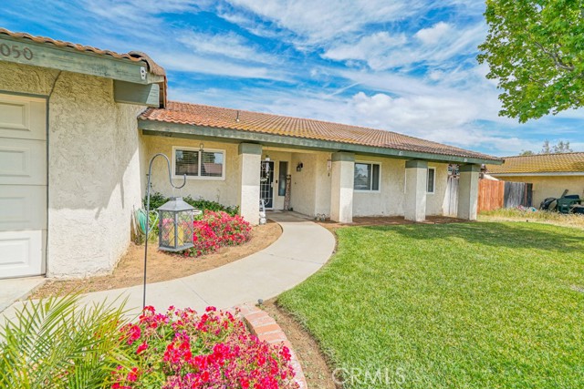 Detail Gallery Image 1 of 1 For 6050 Scheelite St, Jurupa Valley,  CA 92509 - 3 Beds | 2 Baths