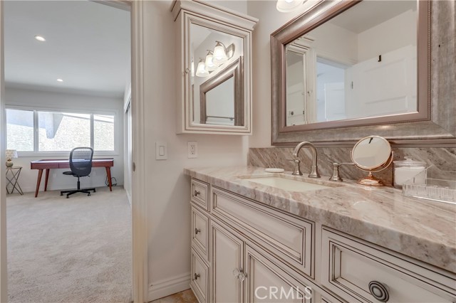 Detail Gallery Image 44 of 73 For 609 Meyer Ln #11,  Redondo Beach,  CA 90278 - 2 Beds | 1/1 Baths