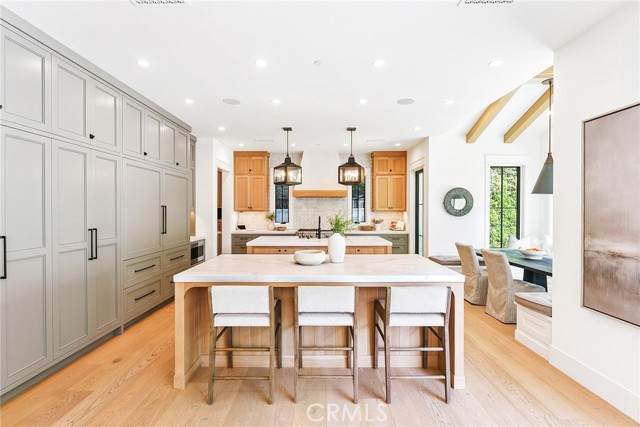 2001 Port Ramsgate Place, Newport Beach CA: https://media.crmls.org/medias/272624f3-4a3a-457f-835a-d65782bb8360.jpg