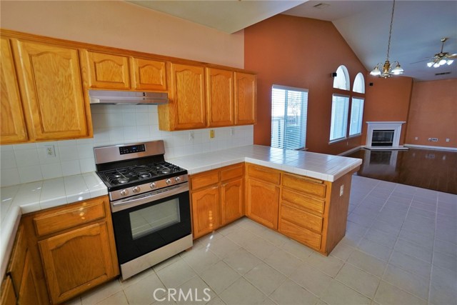 Detail Gallery Image 18 of 60 For 1484 Tulip St, Lemoore,  CA 93245 - 4 Beds | 2 Baths