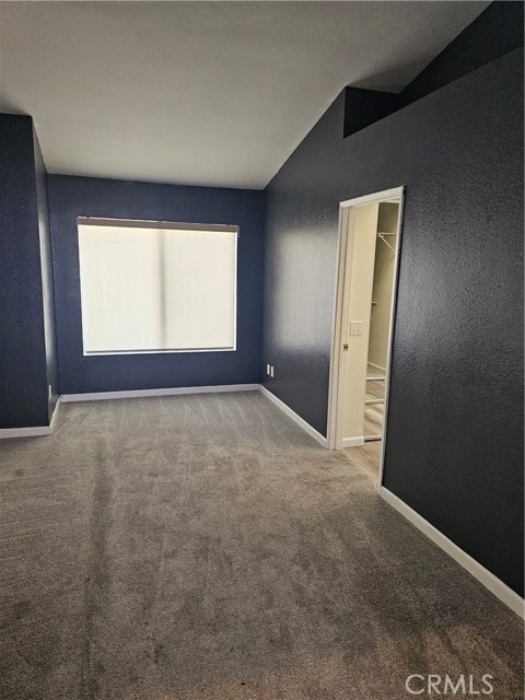 12530 Loma Verde Drive, Victorville CA: https://media.crmls.org/medias/2726afde-84ec-46b6-b09b-3a8a8c9da7ff.jpg
