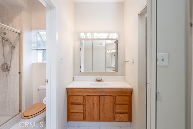 22226 Devonshire Street, Chatsworth CA: https://media.crmls.org/medias/2726d269-4a83-4b8e-a8bc-6e6ca523a1ff.jpg