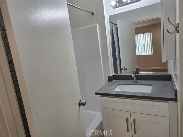 330 Cameron Place, 2 photo 9