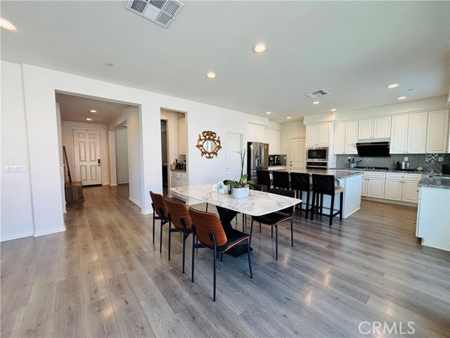 1466 Elliott Court, Redlands CA: https://media.crmls.org/medias/272773fe-cd3f-483f-bbb6-2de34700fb3a.jpg
