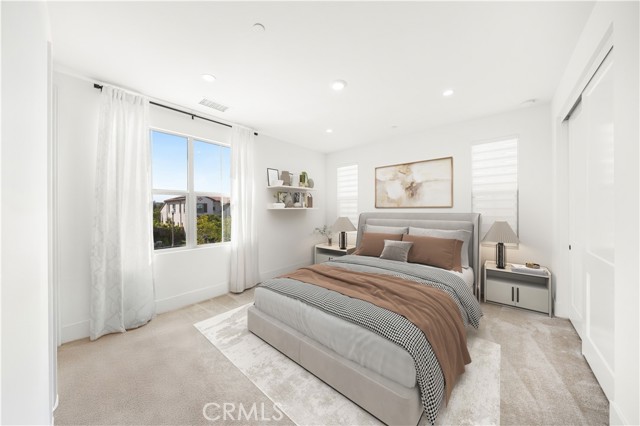 52 Longchamp, Irvine CA: https://media.crmls.org/medias/2727ba7e-91ca-4862-b1cf-f9dd33156ba0.jpg
