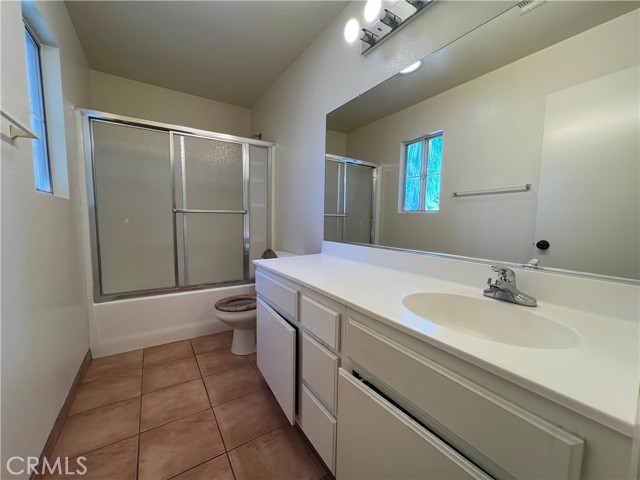Detail Gallery Image 12 of 20 For 16200 Setting Sun Cir, Riverside,  CA 92503 - 4 Beds | 2/1 Baths