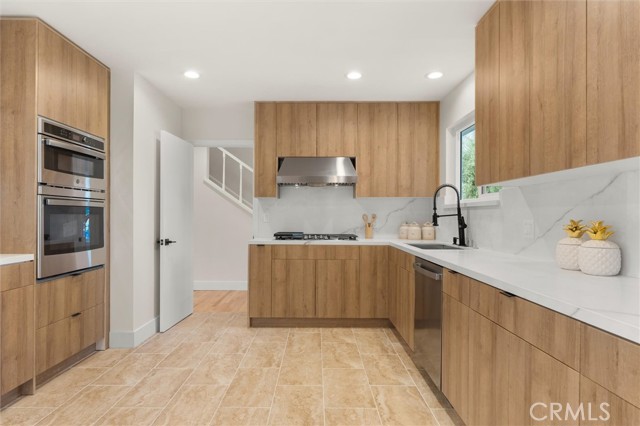 16914 Flanders, Granada Hills CA: https://media.crmls.org/medias/2727d28c-a715-48f5-8578-54f66636838f.jpg