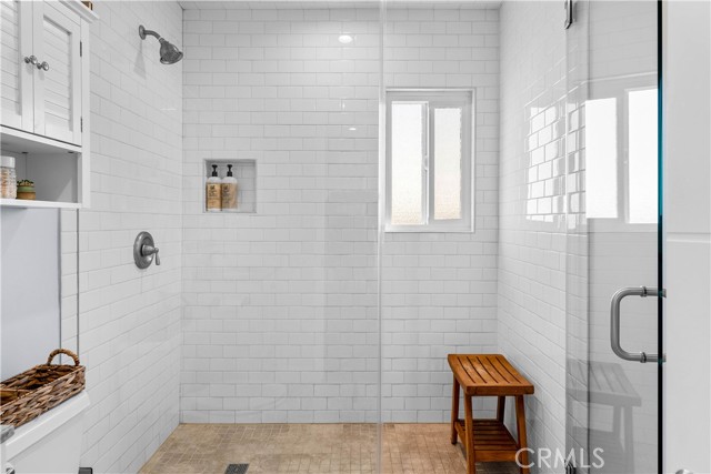 2408 Ives Lane, Redondo Beach, California 90278, 3 Bedrooms Bedrooms, ,Residential,Sold,Ives,SB21202682