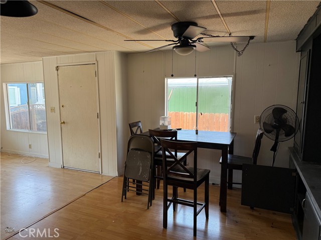 16600 Orange Avenue, Paramount CA: https://media.crmls.org/medias/272863ee-669e-44f2-90a6-9e1173cc51b0.jpg