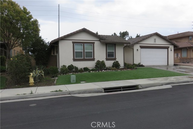 14277 Florence Street, Eastvale CA: https://media.crmls.org/medias/2728df62-63c2-4007-a15c-f08edf2b2390.jpg