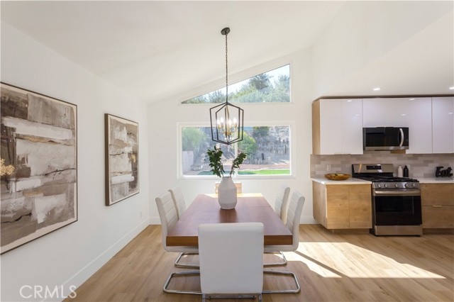 Detail Gallery Image 10 of 52 For 8043 Hillandale Dr, San Diego,  CA 92120 - 4 Beds | 2/1 Baths