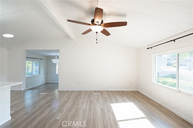 Detail Gallery Image 5 of 46 For 24486 Cornstalk, Wildomar,  CA 92595 - 3 Beds | 2 Baths