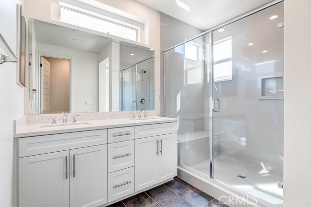 Detail Gallery Image 29 of 33 For 791 Benchmark, Irvine,  CA 92618 - 3 Beds | 3/1 Baths