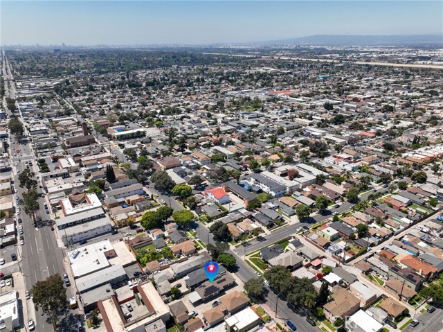 5536 Linden Avenue, Long Beach CA: https://media.crmls.org/medias/272a2b5c-f46f-4ad8-b172-6a7360387859.jpg