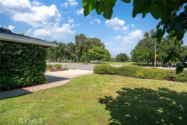 651 N Sunnyslope Avenue, Pasadena CA: https://media.crmls.org/medias/272a388d-e53c-4a32-97d8-3601e64e6ae1.jpg