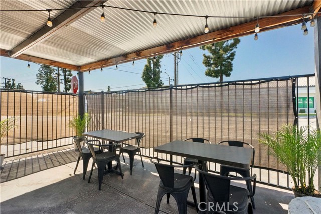 8111 Foothill Boulevard, Rancho Cucamonga CA: https://media.crmls.org/medias/272a7122-6355-42a2-b4ee-d7a04d159511.jpg