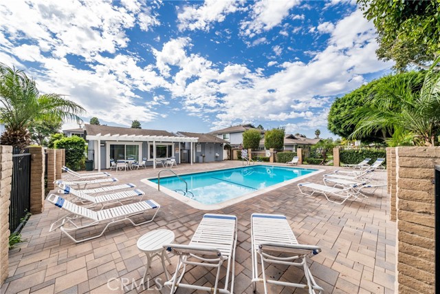 Detail Gallery Image 34 of 52 For 16396 Vista Roma, Huntington Beach,  CA 92649 - 2 Beds | 1 Baths