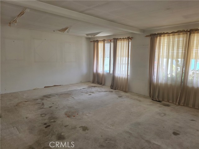 6257 E Golden Sands Drive, Long Beach CA: https://media.crmls.org/medias/272aa005-a34c-4642-9477-9143007bb9ef.jpg