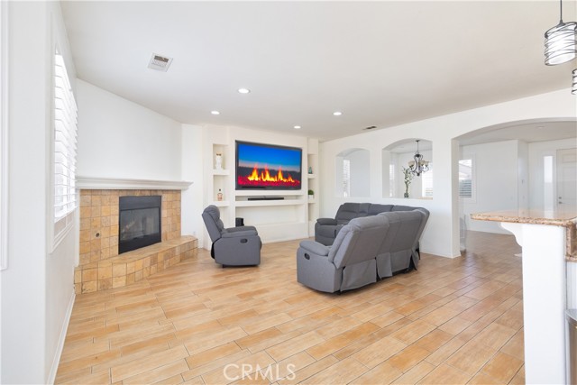 Detail Gallery Image 16 of 34 For 6654 N Ofelia, San Bernardino,  CA 92407 - 4 Beds | 2 Baths