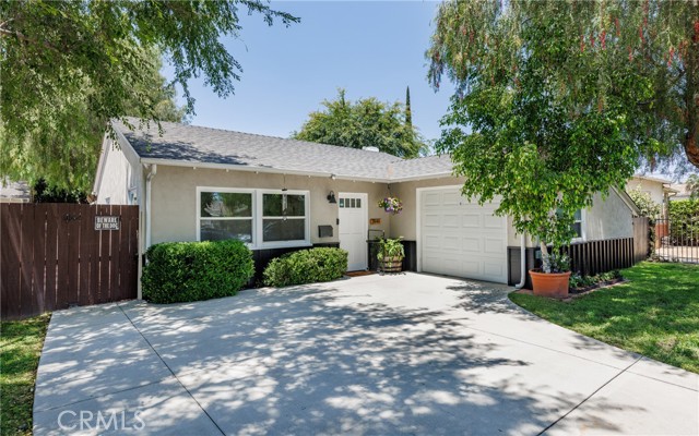 7441 Sylvia Avenue, Reseda CA: https://media.crmls.org/medias/272b80ad-f908-4ef8-8b83-5077319ef1c0.jpg