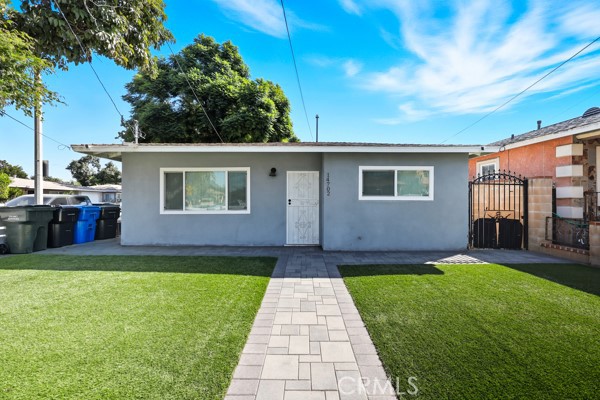 Detail Gallery Image 6 of 22 For 7010 San Vincente, Paramount,  CA 90723 - – Beds | – Baths