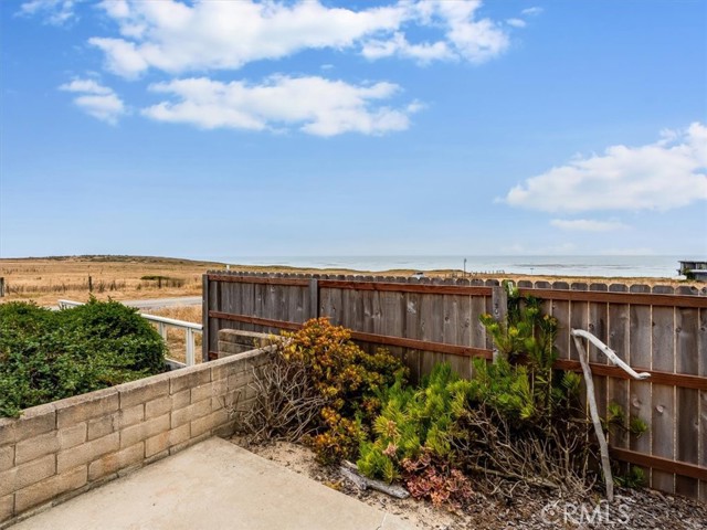 271 Vista Del Mar, San Simeon CA: https://media.crmls.org/medias/272cd178-9c46-411a-aac6-25cb98cda906.jpg