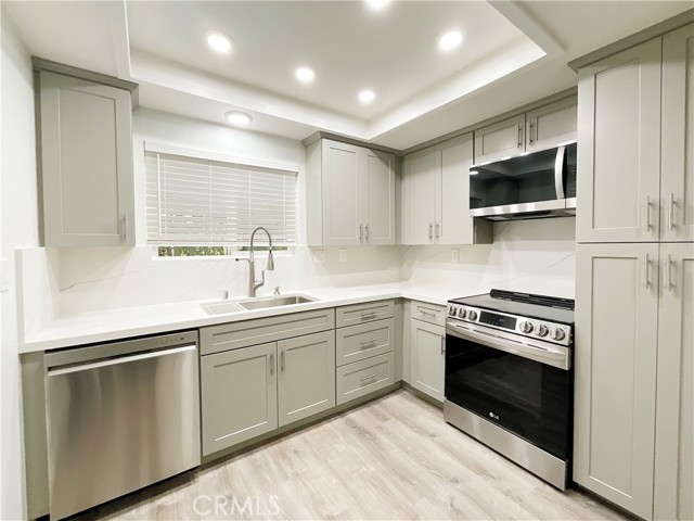 Detail Gallery Image 2 of 24 For 5371 Punta Alta, Laguna Woods,  CA 92637 - 2 Beds | 2 Baths