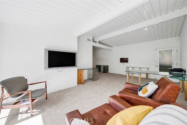 Detail Gallery Image 22 of 24 For 3307 Ledgewood, Los Angeles,  CA 90068 - 3 Beds | 2/1 Baths